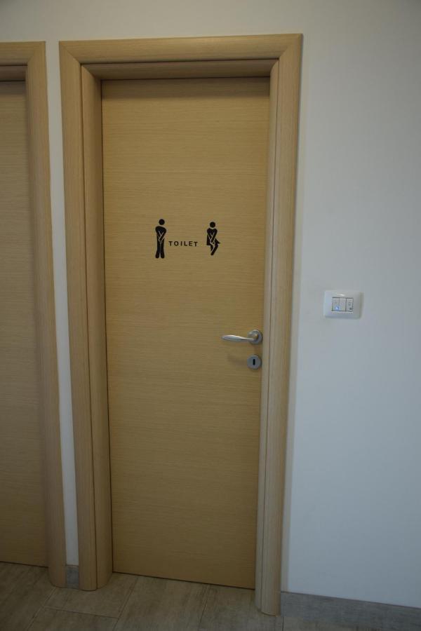 Apartman Totale Rijeka Exteriör bild